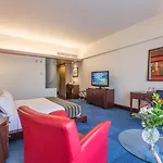 Merlynn Park Hotel
